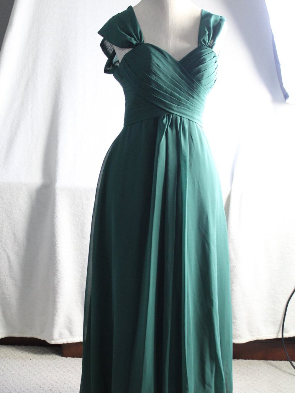 Wedding Dress Size 4C Green Chiffon Formal Dress